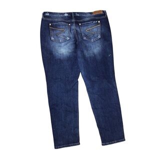 Seven 7 Distressed Boyfriend Woman’s Jeans Size 16 EUC